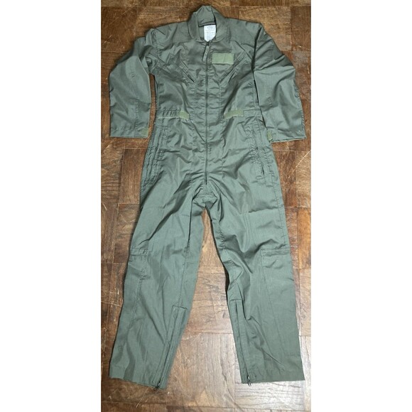 *Recalled* US Navy Issued Fire Resistant Coveralls Flight Suit Sage Green 38S
